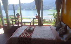 Fewa View Cottage Yoga Retreat